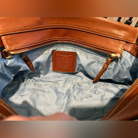 Rare, Ltd. Edition Coach Legacy Gardenia British Tan Leather Satchel Like New - Picture 13 of 16